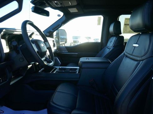 New 2026 Ford F250 Platinum image 14