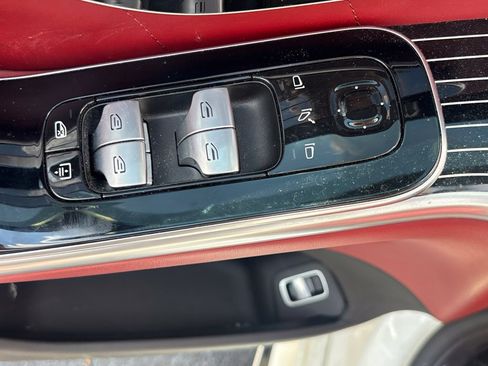 Used 2023 Mercedes-Benz S 500 4MATIC image 8