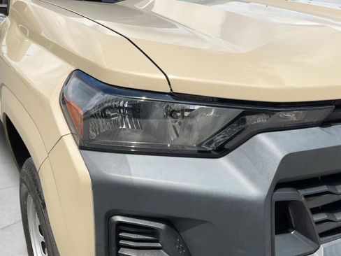 Used 2023 Chevrolet Colorado W/T RWD image 27