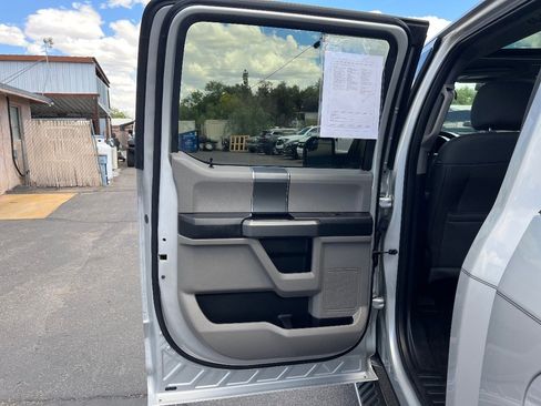 Used 2016 Ford F150 XLT w/ Equipment Group 302A Luxury AWD/4WD image 32
