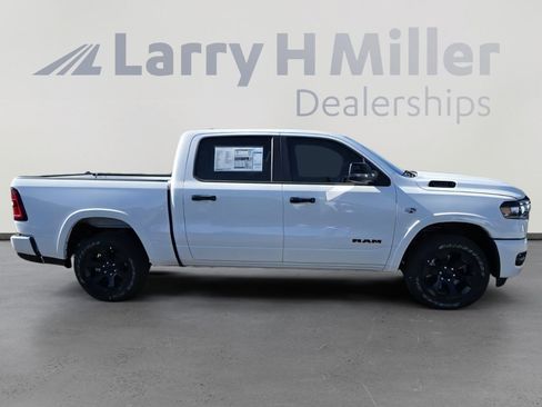 New 2026 RAM 1500 Big Horn AWD/4WD image 7