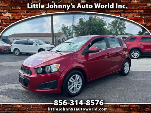 Used 2013 Chevrolet Sonic LT FWD image 1