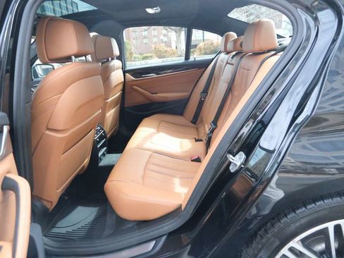 Used 2017 BMW 540i xDrive image 23