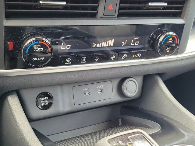 Certified 2026 Nissan Rogue SV FWD image 27