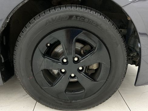 Used 2013 Toyota Prius Two FWD image 24