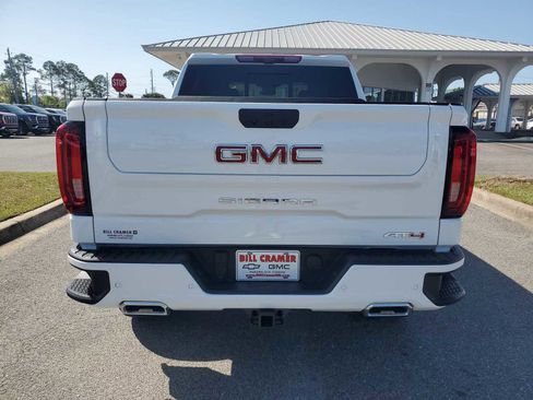 Used 2026 GMC Sierra 1500 AT4 w/ Technology Package AWD/4WD image 4
