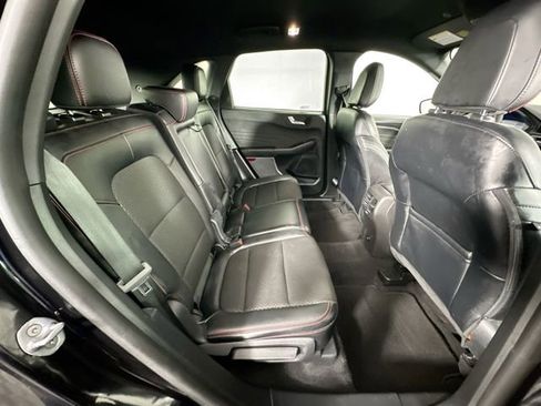 Used 2025 Ford Escape ST-Line image 25