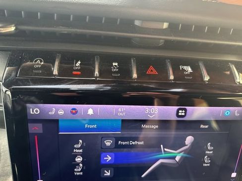 Used 2021 Jeep Grand Cherokee L Overland w/ Luxury Tech Group IV AWD/4WD image 41