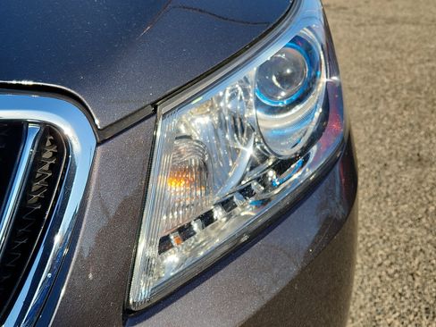 Used 2013 Buick LaCrosse Touring image 9