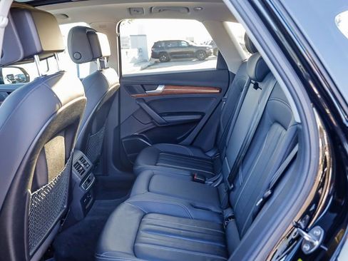 Used 2021 Audi Q5 e Premium Plus w/ Premium Plus Package image 20