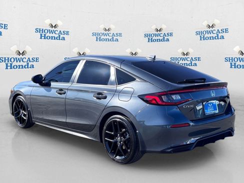 Used 2025 Honda Civic Sport image 5