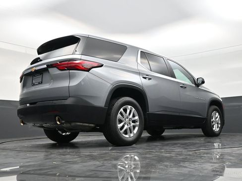 Used 2023 Chevrolet Traverse LS image 24