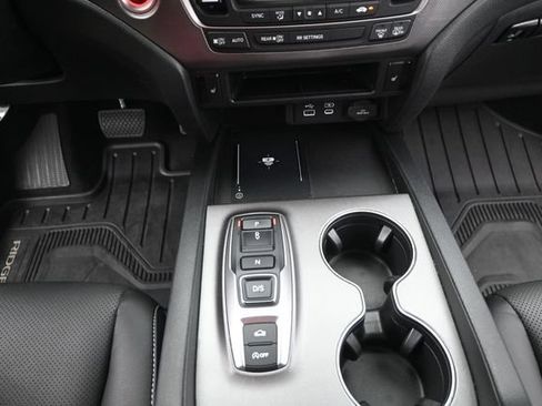 Used 2025 Honda Ridgeline RTL image 9