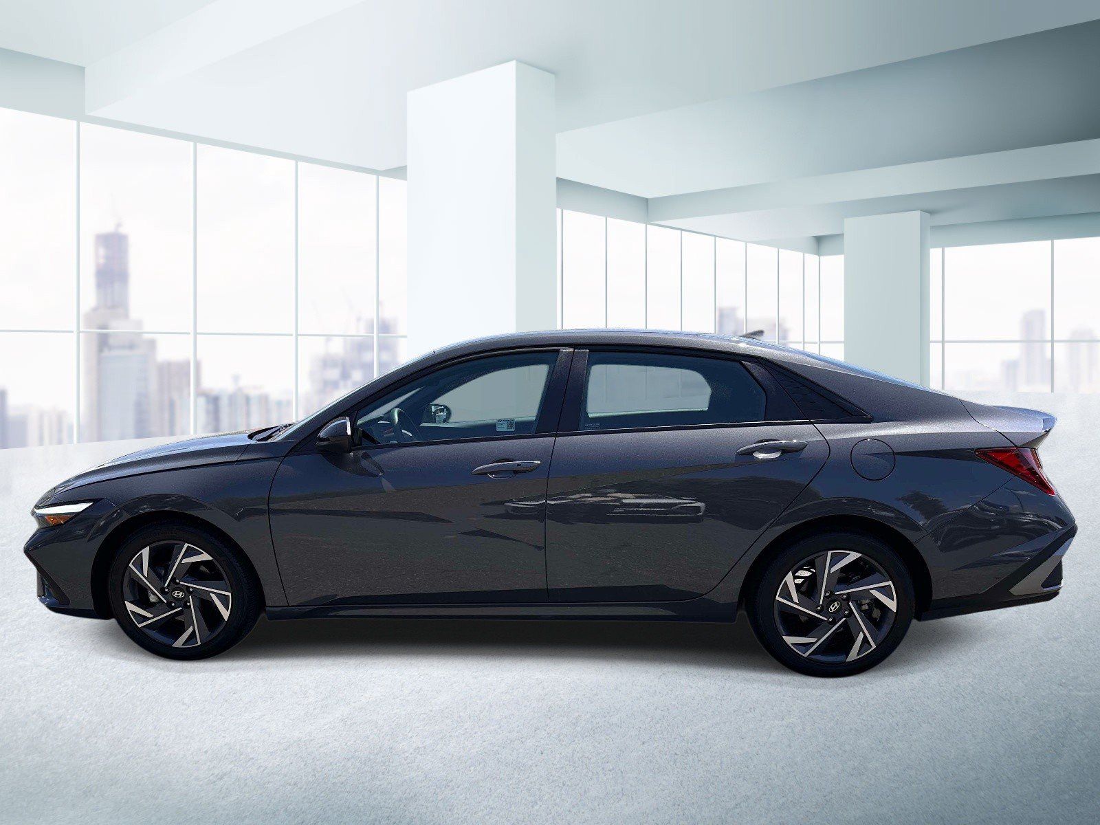 Used 2025 Hyundai Elantra Sport FWD image 2