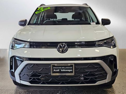 Used 2025 Volkswagen Taos S AWD/4WD image 2