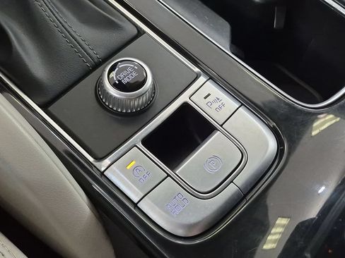 Used 2020 Kia Telluride S w/ S 8 Passenger Seating Package FWD image 27