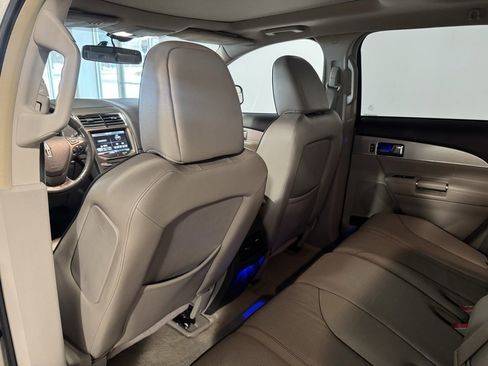 Used 2011 Lincoln MKX AWD w/ 101A Rapid Spec Order Code image 16