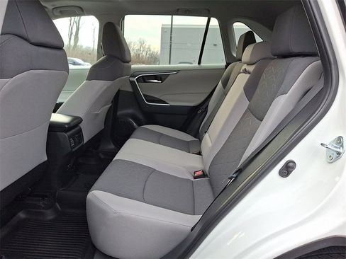 Used 2024 Toyota RAV4 XLE image 10