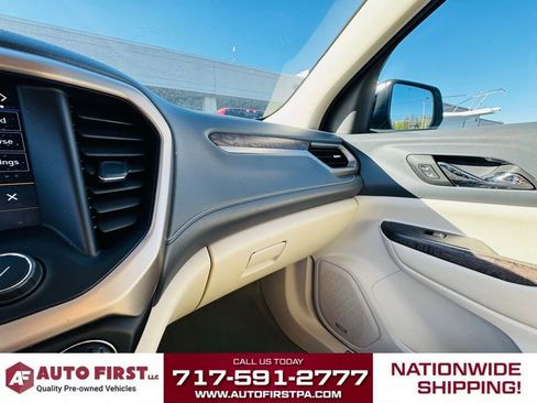 Used 2021 GMC Acadia Denali w/ Denali Ultimate Package image 14