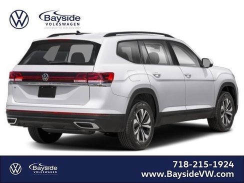 New 2026 Volkswagen Atlas SE image 2