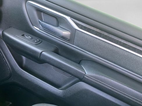 Used 2020 RAM 1500 Big Horn AWD/4WD image 23