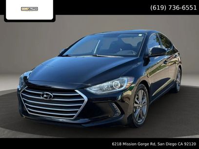 Used 2017 Hyundai Elantra SE w/ SE A/T Tech Package 03