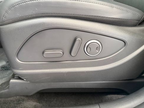 Used 2026 Hyundai Palisade SEL FWD image 37