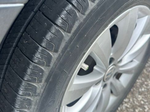 Used 2019 Volkswagen Beetle 2.0T SE image 9