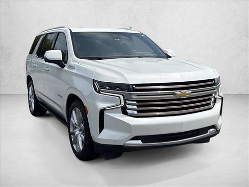 Used 2024 Chevrolet Tahoe High Country w/ Advanced Technology Package AWD/4WD image 3