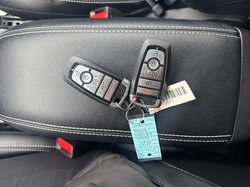 Used 2023 Ford Escape SE FWD image 37