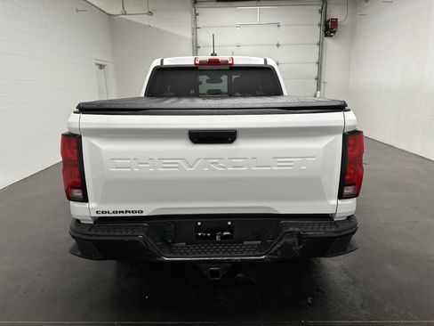 Used 2025 Chevrolet Colorado Z71 AWD/4WD image 9