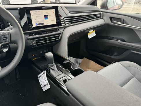 New 2026 Toyota Camry LE image 18