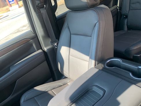 Used 2023 Chevrolet Tahoe High Country w/ Premium Package 2 image 21