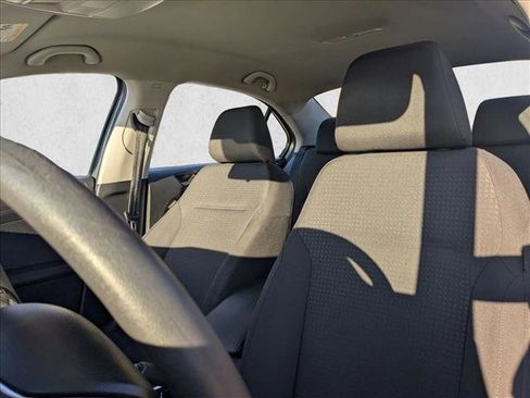 Used 2015 Volkswagen Jetta S image 15