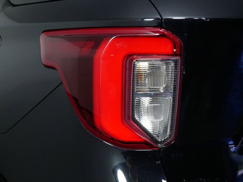 Used 2020 Ford Explorer ST w/ Premium Technology Package AWD/4WD image 12