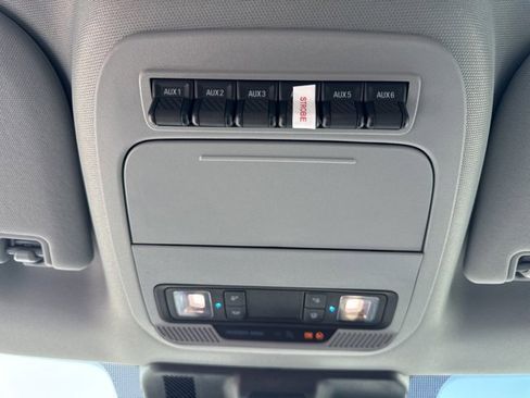 Used 2024 Ford F550 4x4 Regular Cab Super Duty w/ XLT Value Package image 24