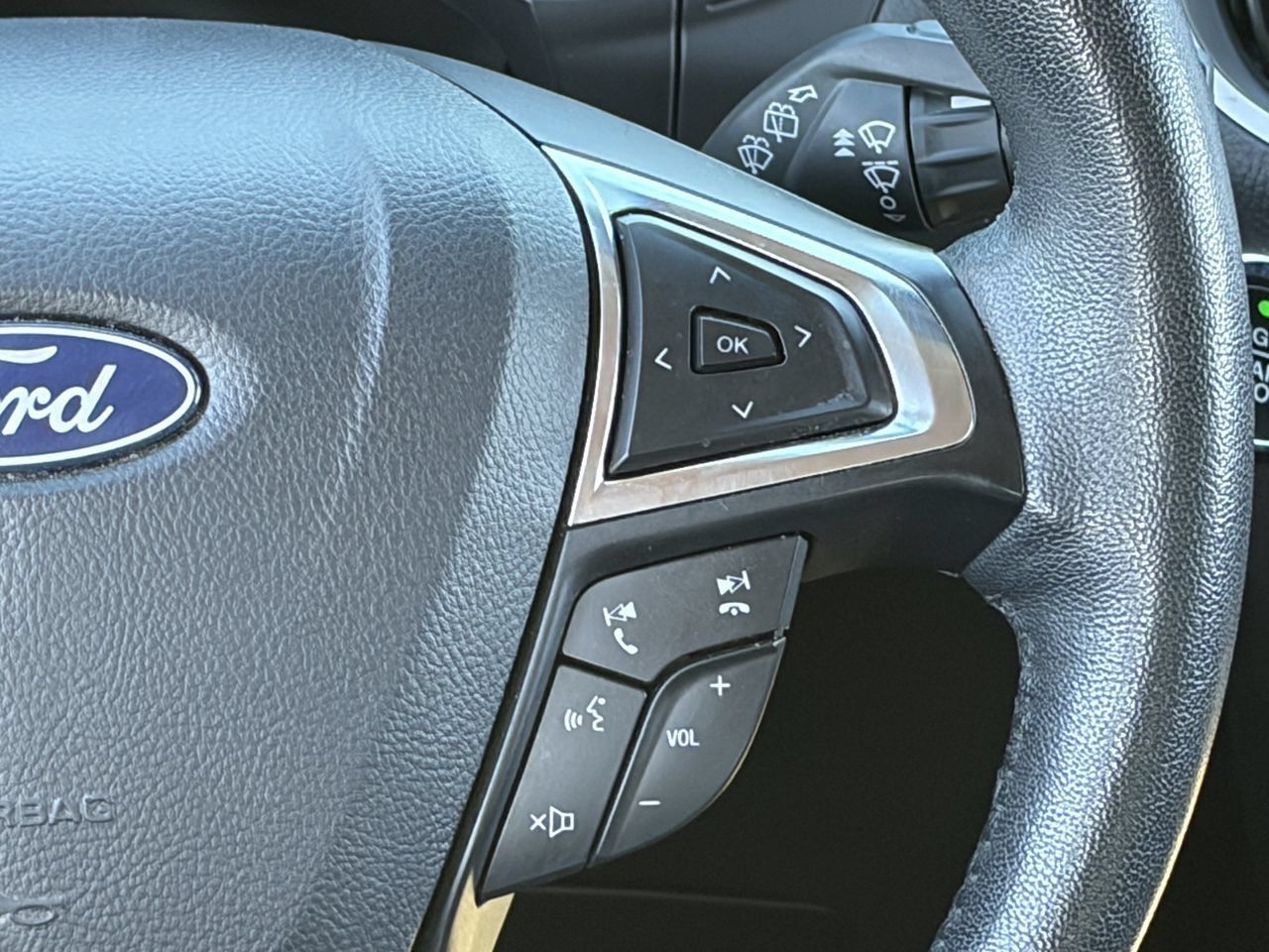 Used 2024 Ford Edge SEL AWD/4WD image 21