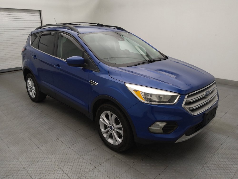 Used 2018 Ford Escape SE w/ Ford Safe & Smart Package FWD image 11