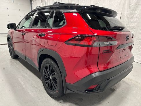 Used 2025 Toyota Corolla Cross AWD Hybrid image 5