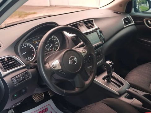 Used 2019 Nissan Sentra SV FWD image 8