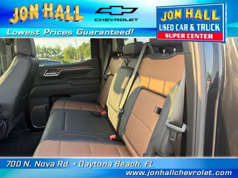 Used 2025 Chevrolet Silverado 1500 High Country AWD/4WD image 22