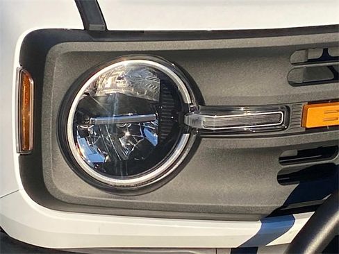 Used 2023 Ford Bronco 2-Door image 4