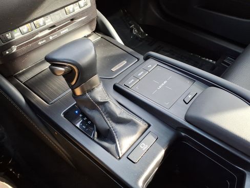 Used 2020 Lexus ES 350 w/ Premium Package image 17