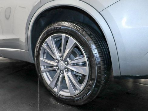 Certified 2025 Cadillac XT6 Premium Luxury image 12