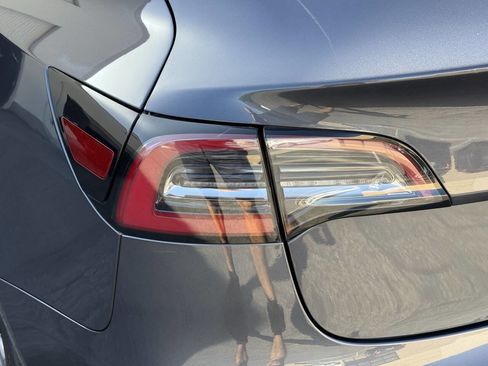 Used 2021 Tesla Model 3 Long Range image 29