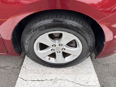 Used 2011 Toyota Sienna LE image 11