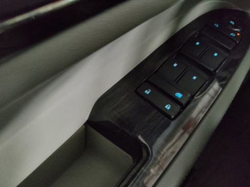 Used 2017 Buick Enclave Leather FWD image 32