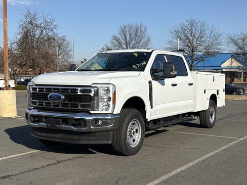 New 2025 Ford F350 XL w/ XL Chrome Package image 7
