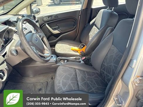 Used 2012 Ford Fiesta SE FWD image 9