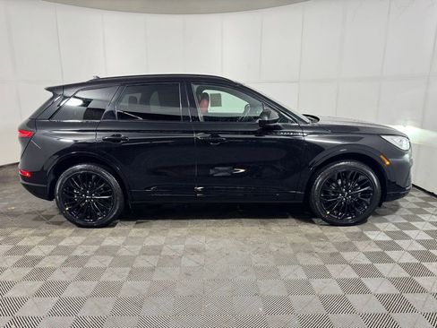 New 2026 Lincoln Corsair Reserve image 6